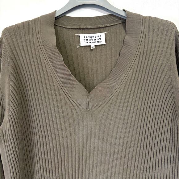 MASION MARGIELA 100% Wool Ribbed Knit Sweater in Khaki Gray Size XL - Picture 4 of 14